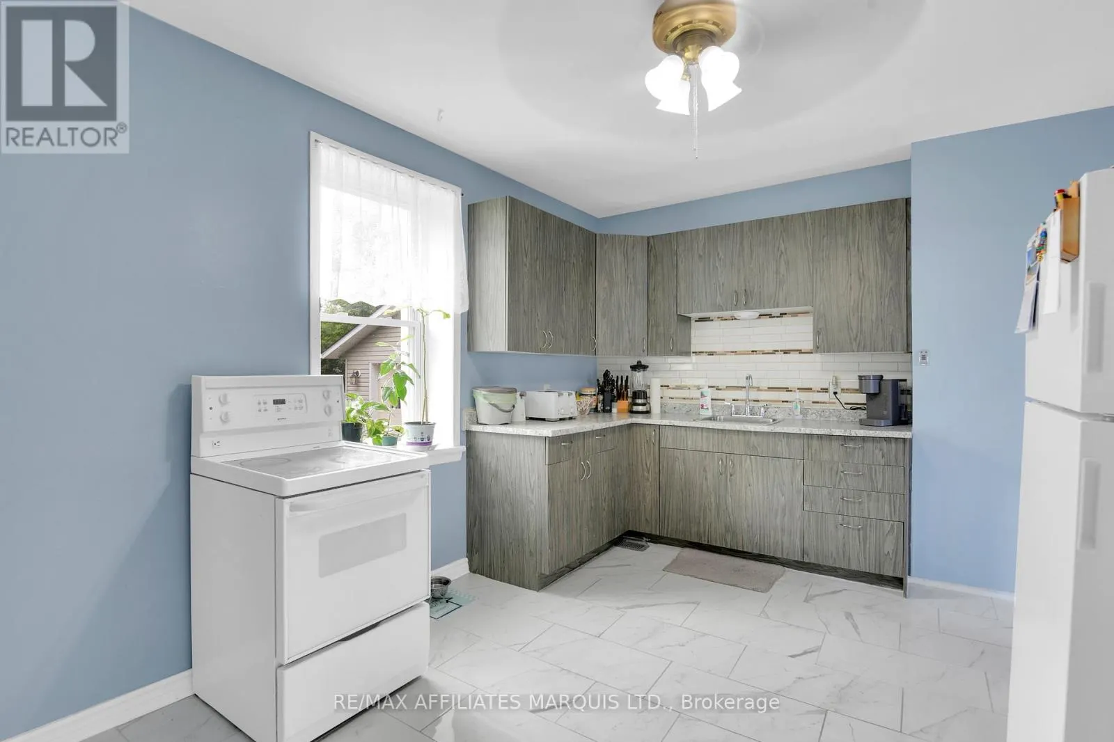 337 SIXTH STREET E