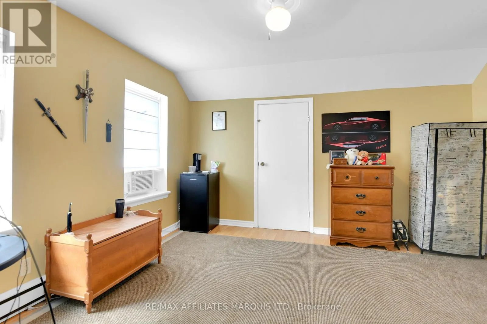 337 SIXTH STREET E