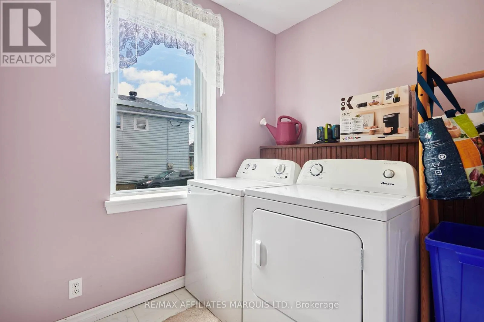 337 SIXTH STREET E