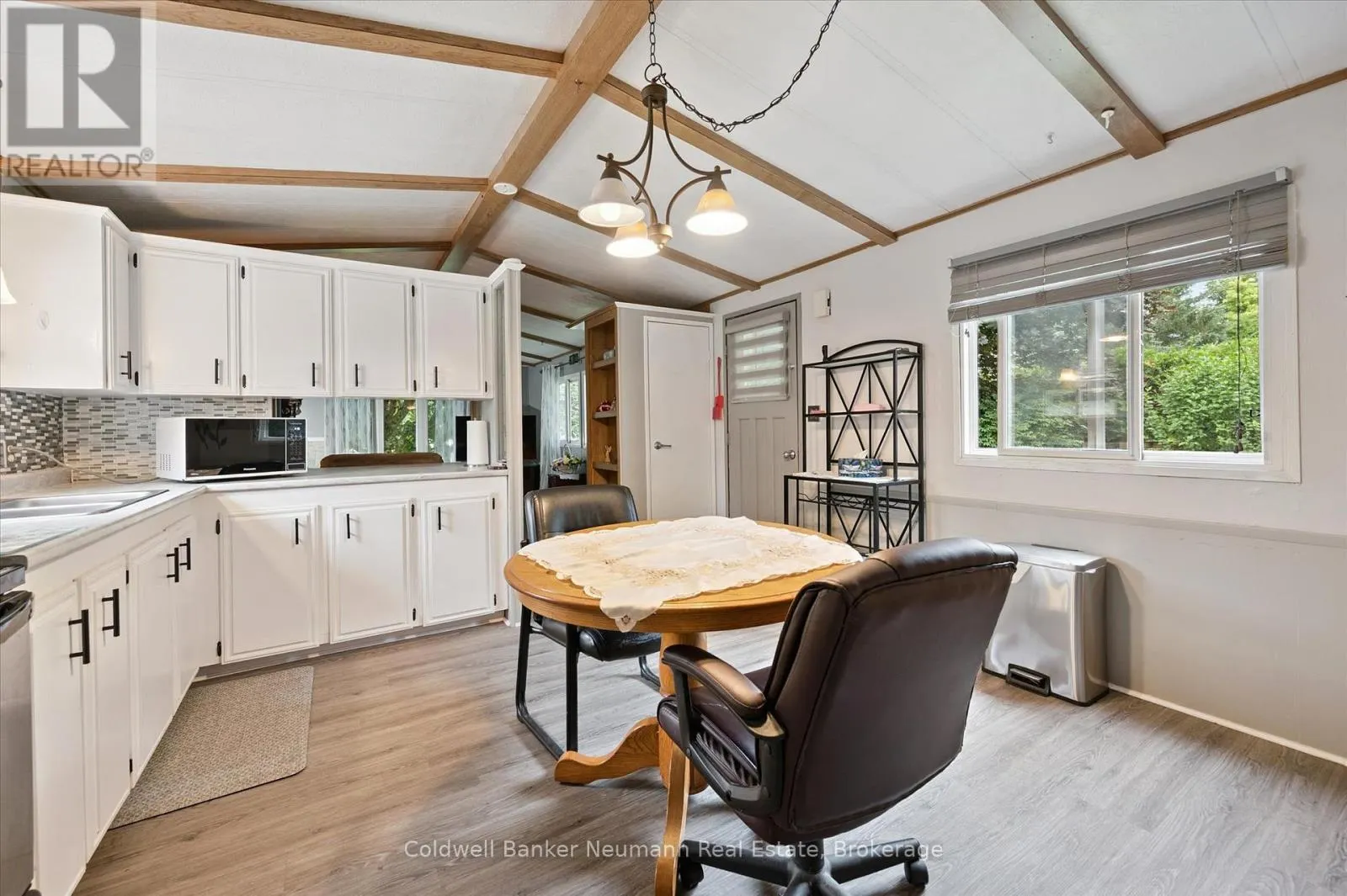 93 MAPLE - 1294 CONCESSION 8 ROAD W, #93 Maple