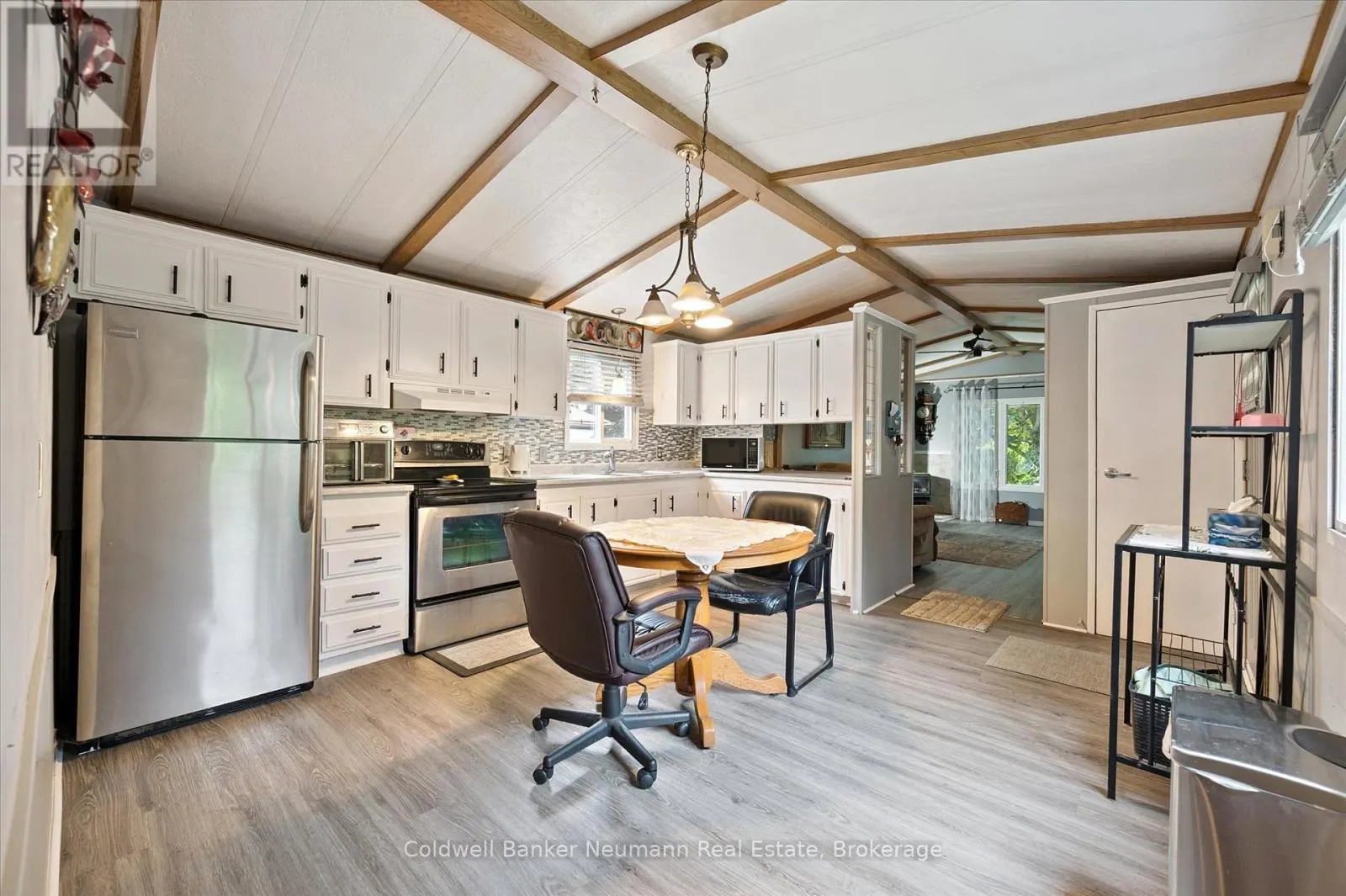 93 MAPLE - 1294 CONCESSION 8 ROAD W, #93 Maple