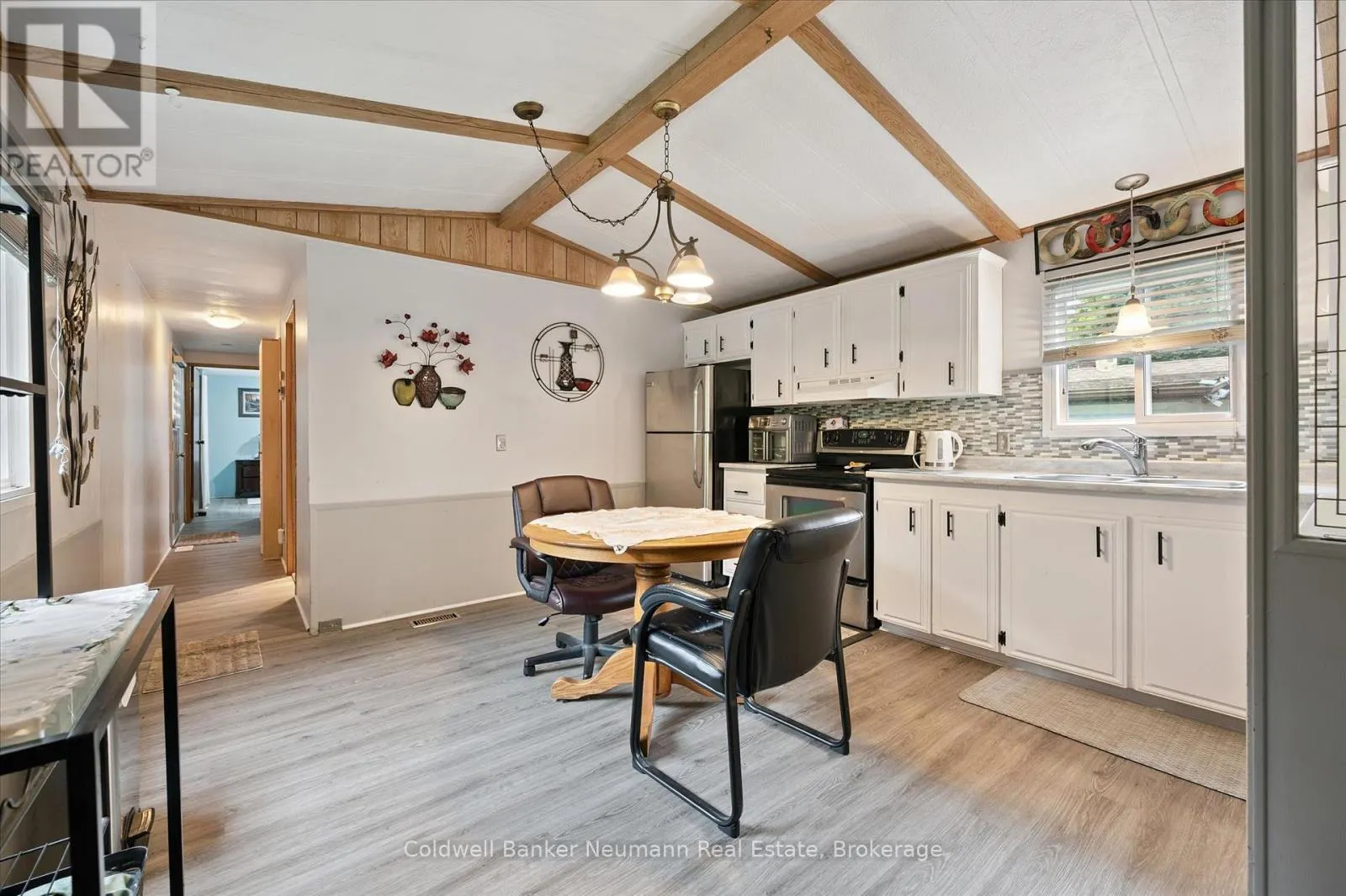 93 MAPLE - 1294 CONCESSION 8 ROAD W, #93 Maple