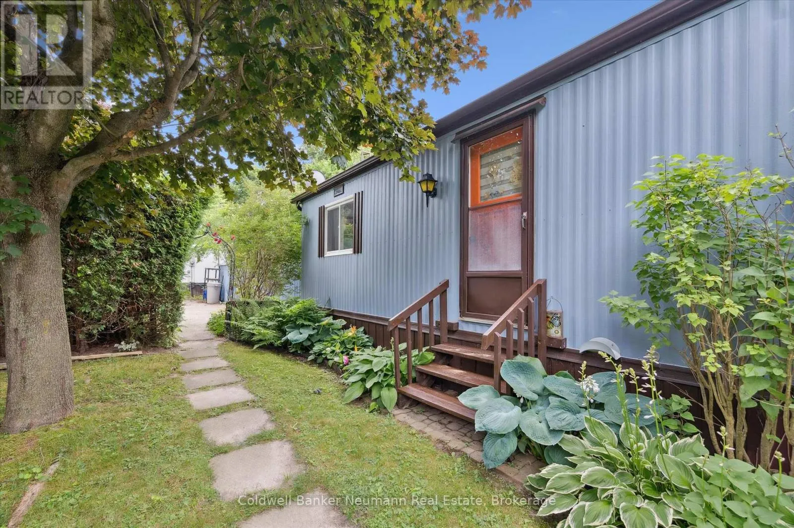 93 MAPLE - 1294 CONCESSION 8 ROAD W, #93 Maple