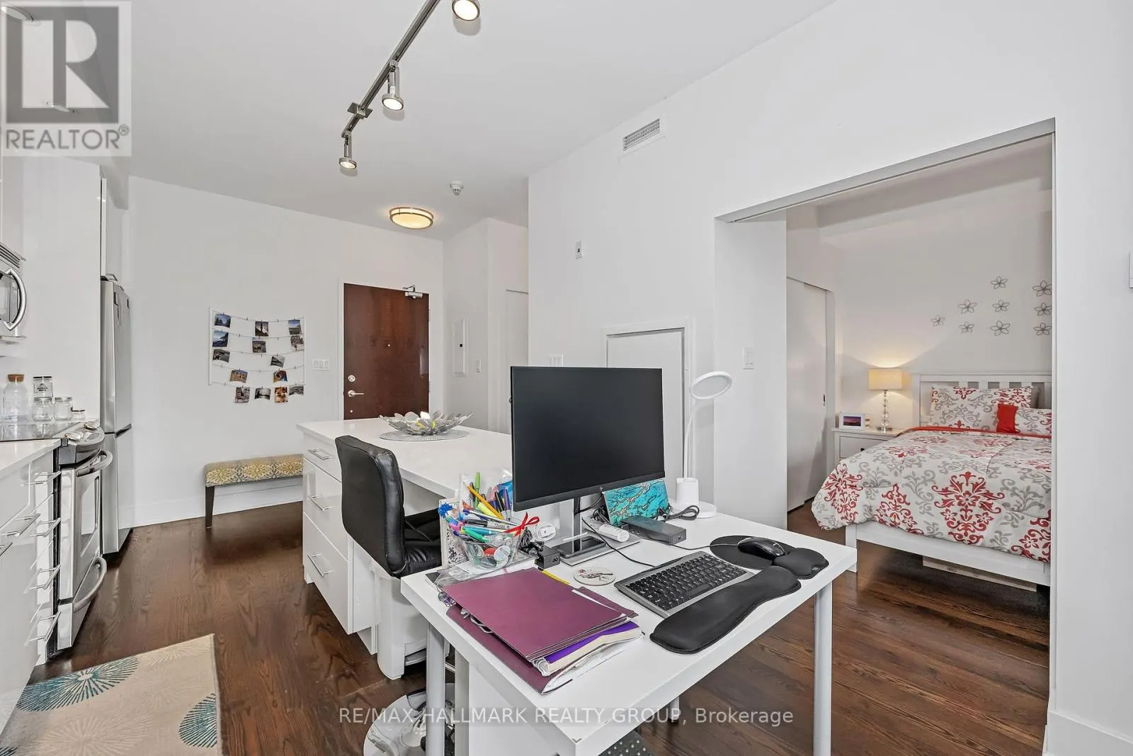 308 - 101 RICHMOND ROAD