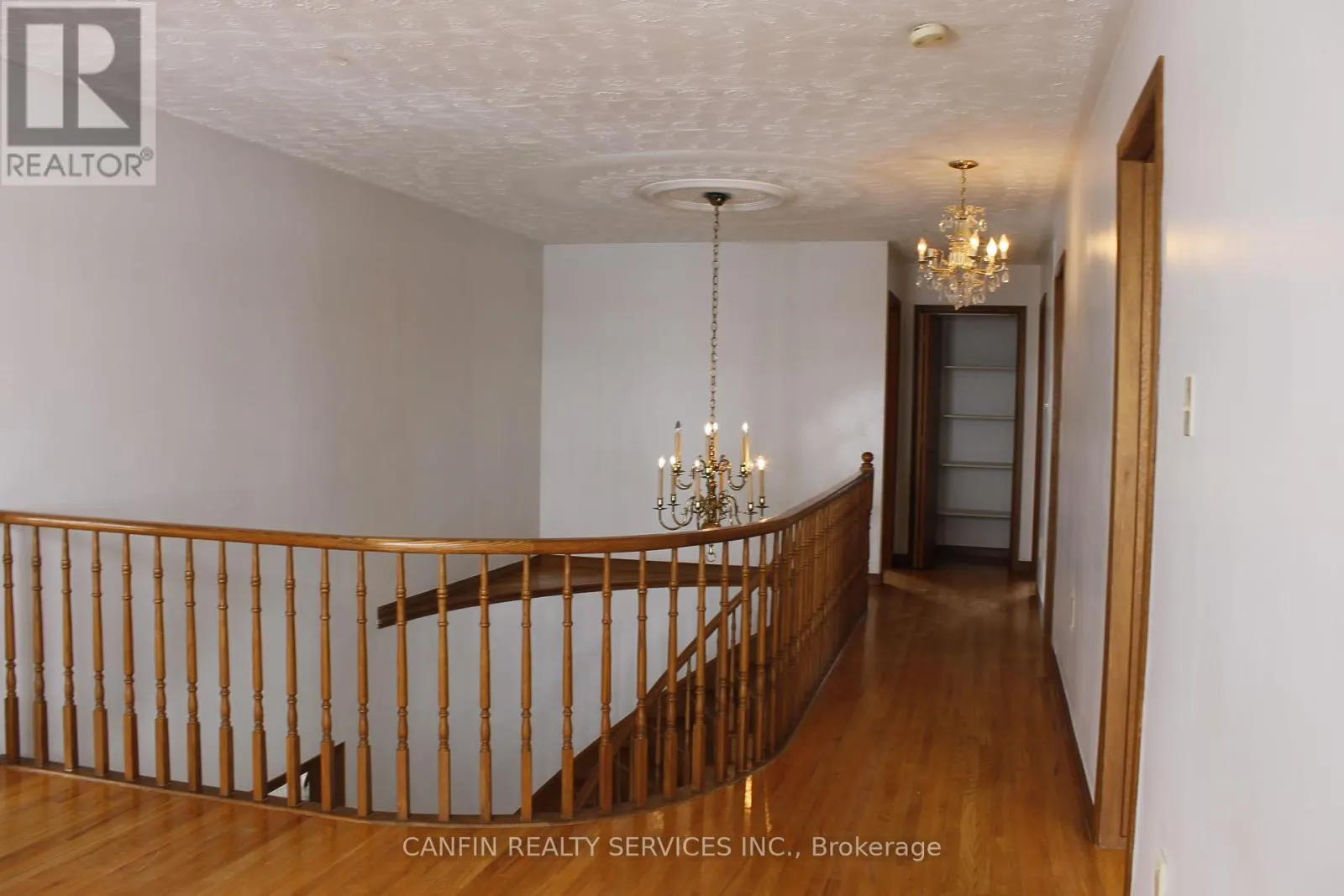 39 CORINTHIAN DRIVE