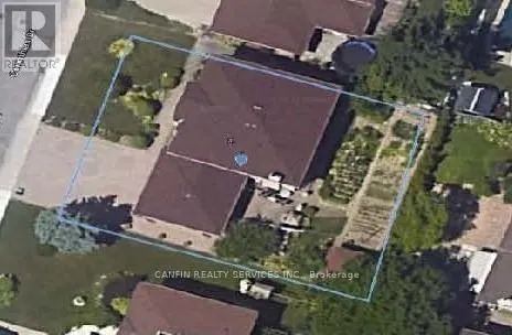 39 CORINTHIAN DRIVE