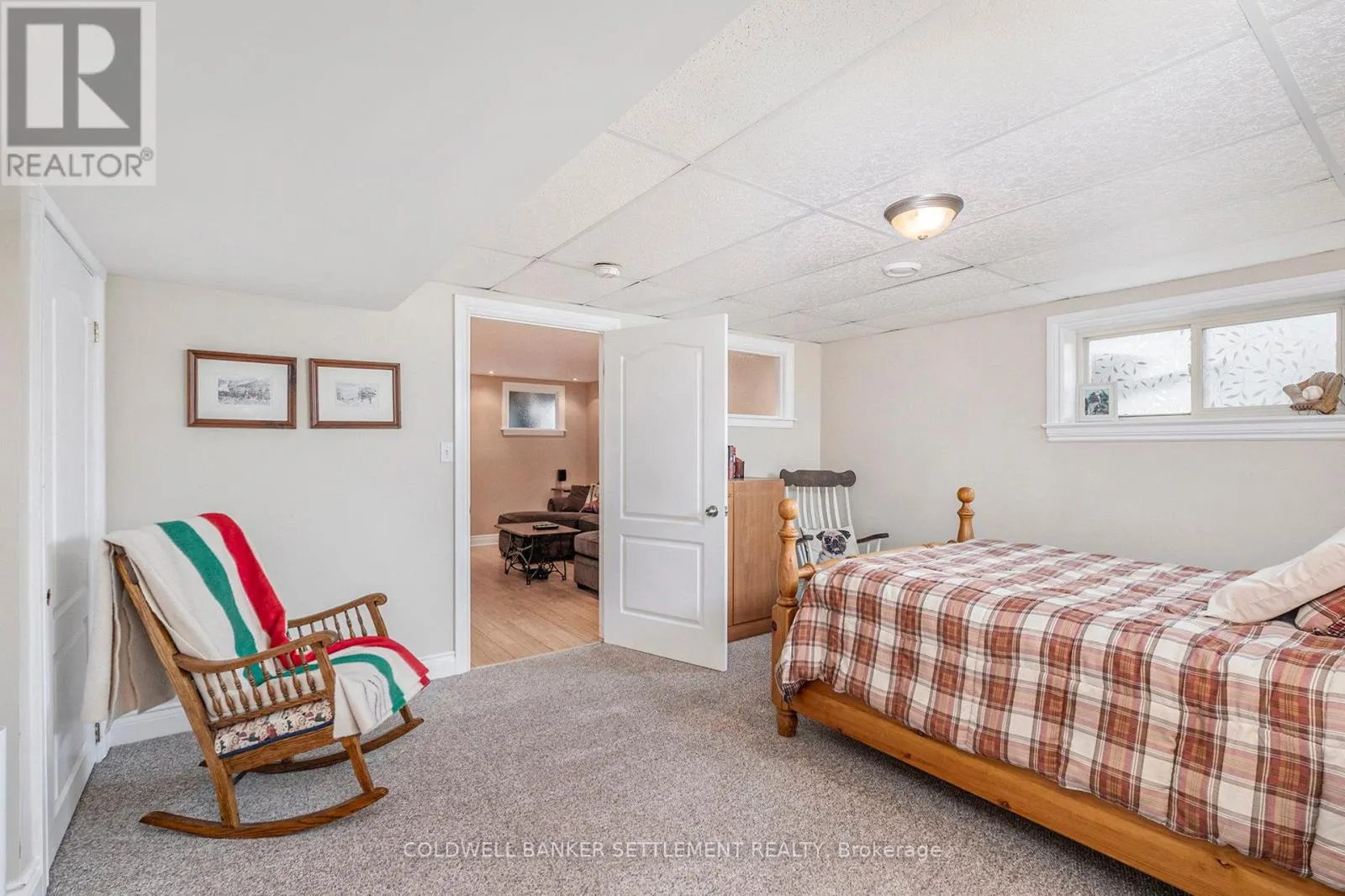 31 TUDOR CIRCLE