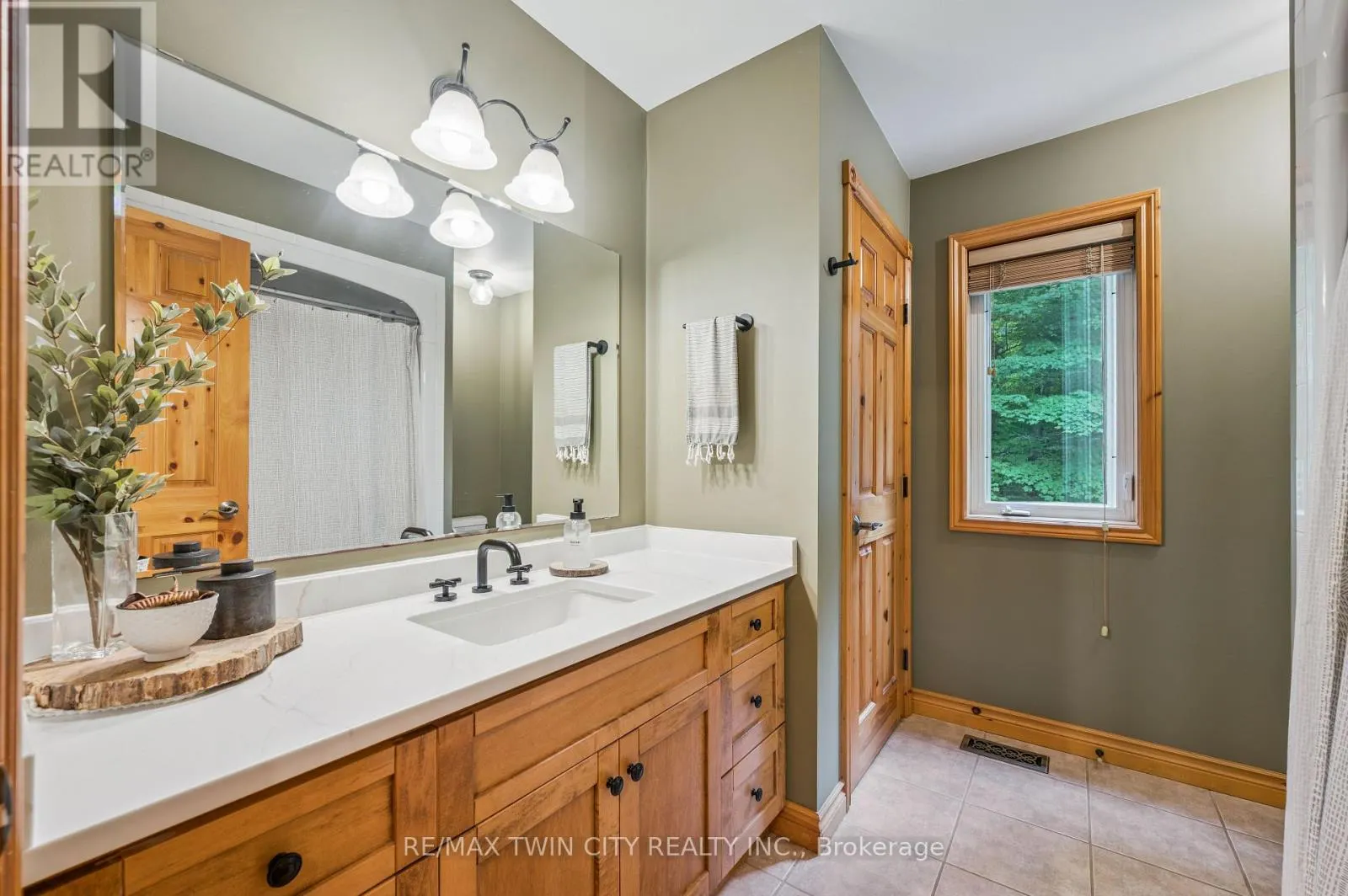 4436 CONCESSION ROAD 11 ROAD
