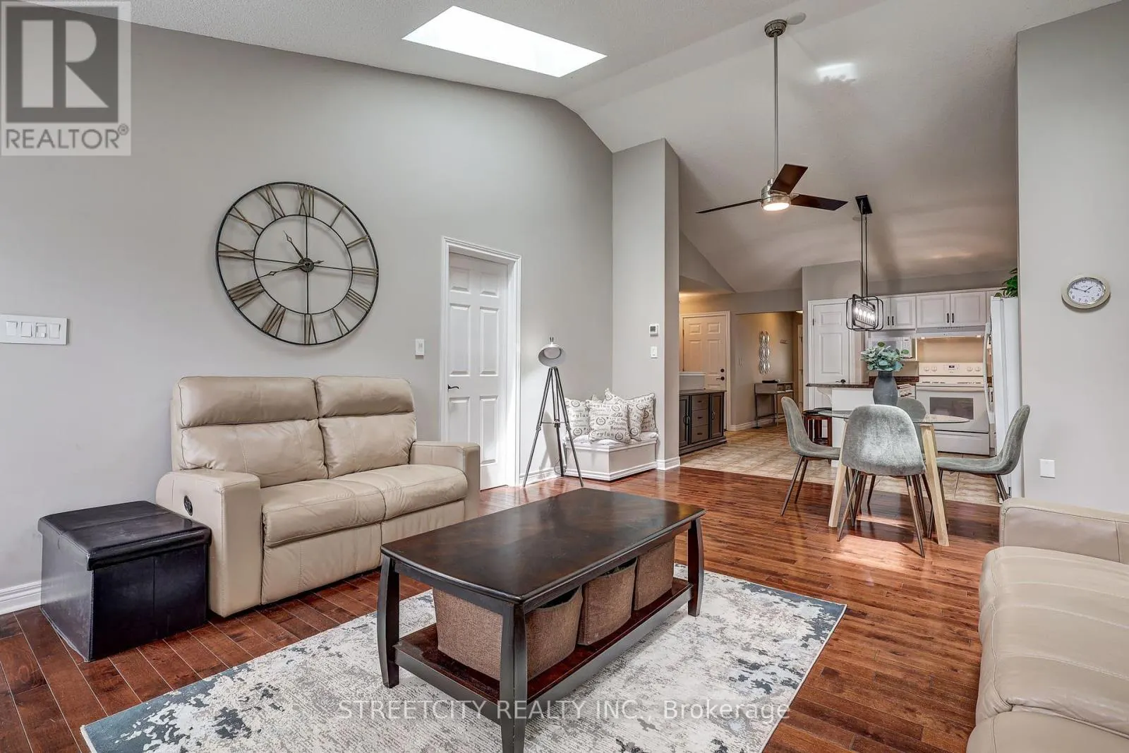 6 - 20 WINDMERE PLACE, #6