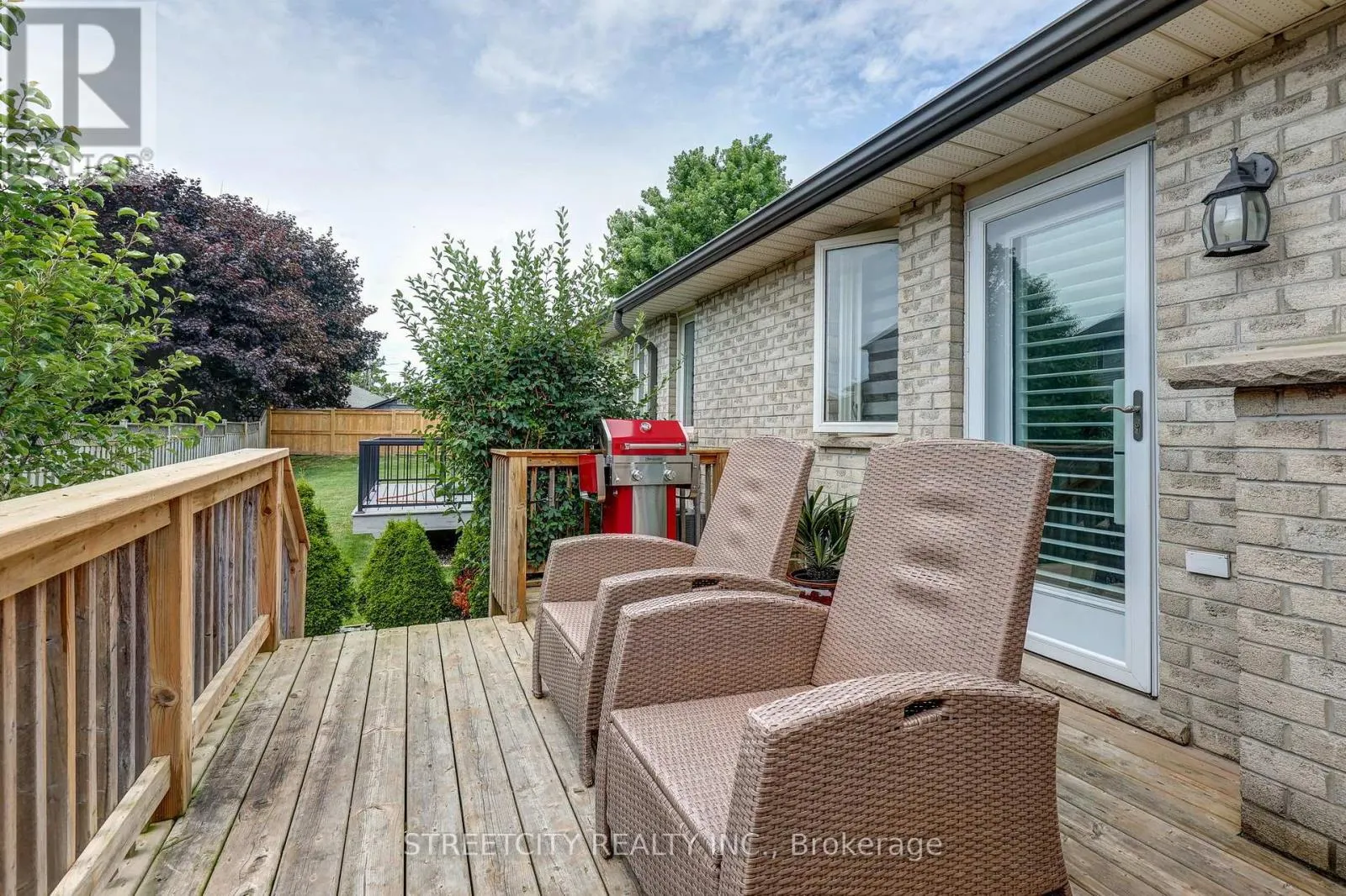 6 - 20 WINDMERE PLACE, #6