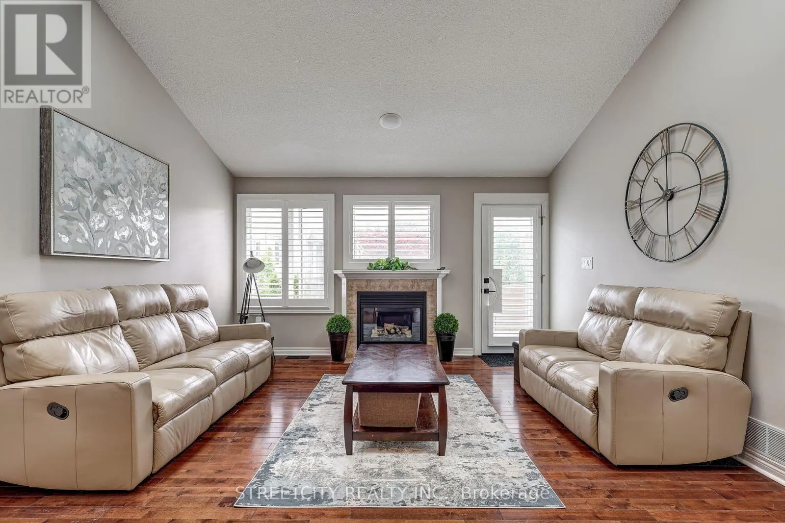 6 - 20 WINDMERE PLACE, #6