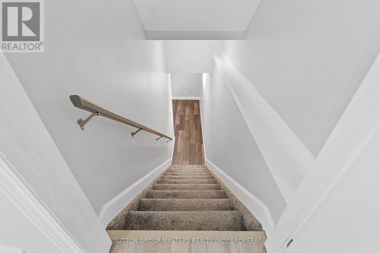 122 HAZLETT STREET