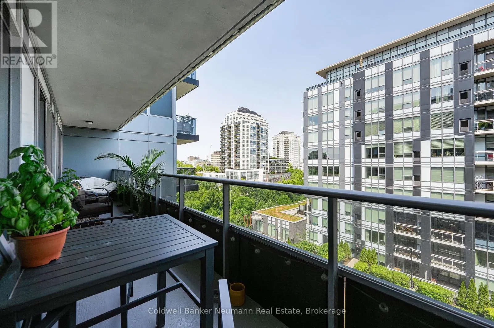 612 - 73 ARTHUR STREET, #612