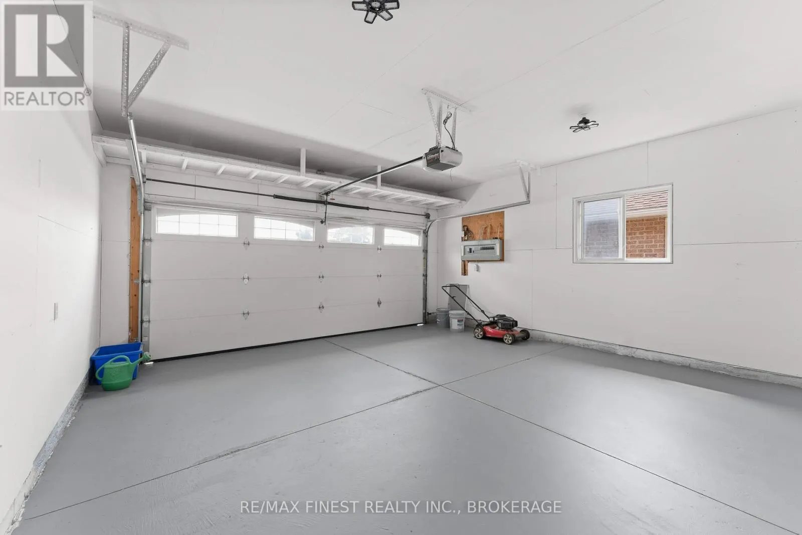 40 CHERRYWOOD PARKWAY
