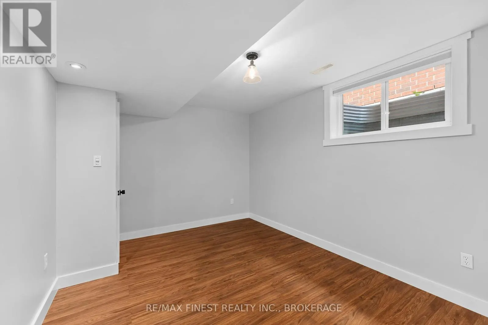40 CHERRYWOOD PARKWAY