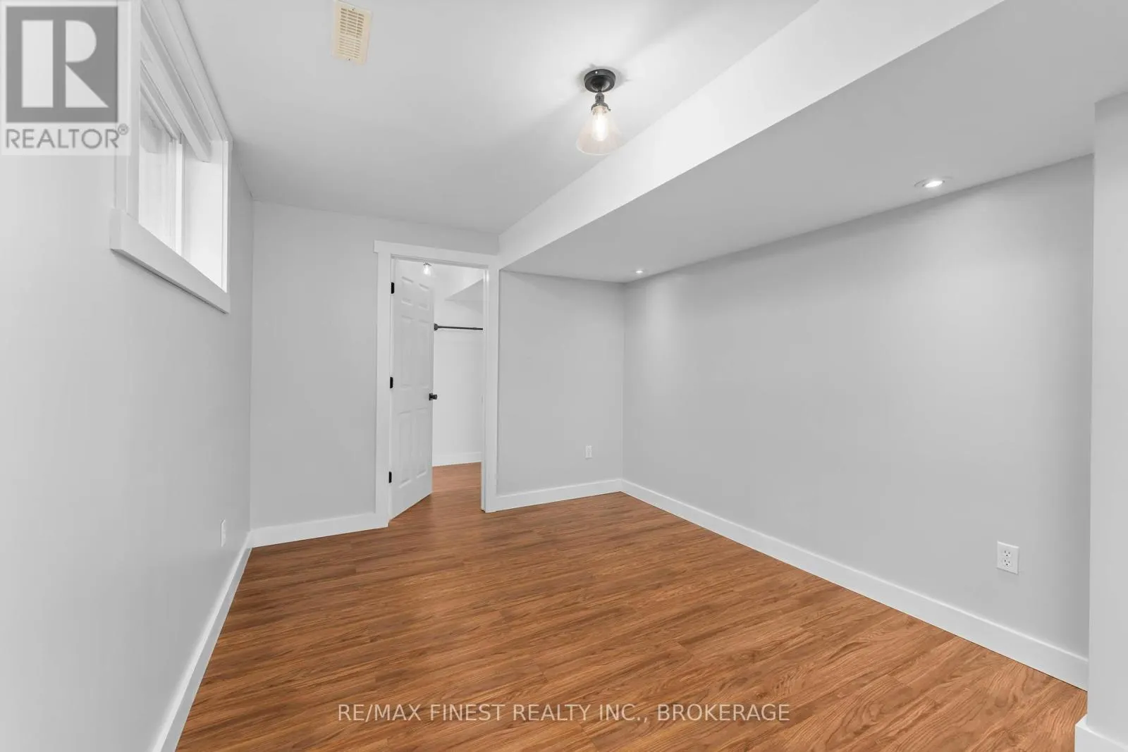 40 CHERRYWOOD PARKWAY