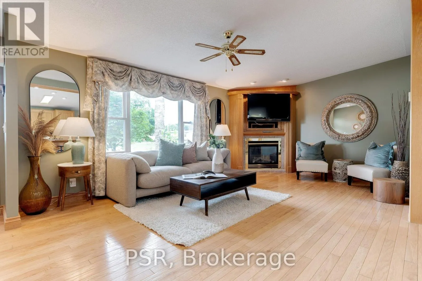 48 LAKESHORE DRIVE