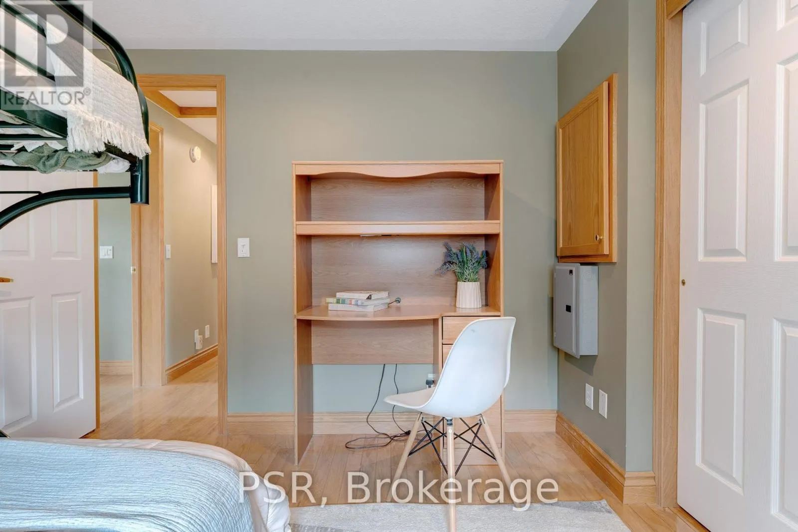 48 LAKESHORE DRIVE