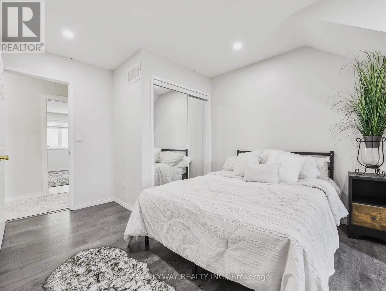 40 STOWE TERRACE