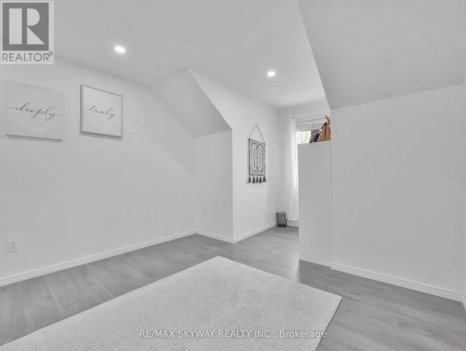 40 STOWE TERRACE