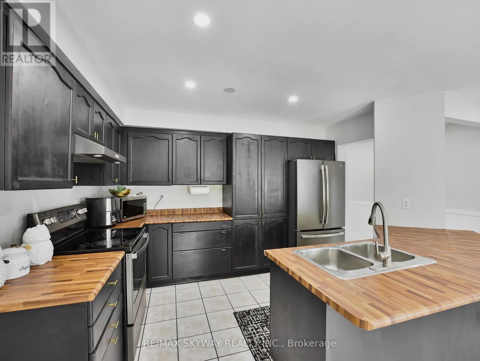 40 STOWE TERRACE