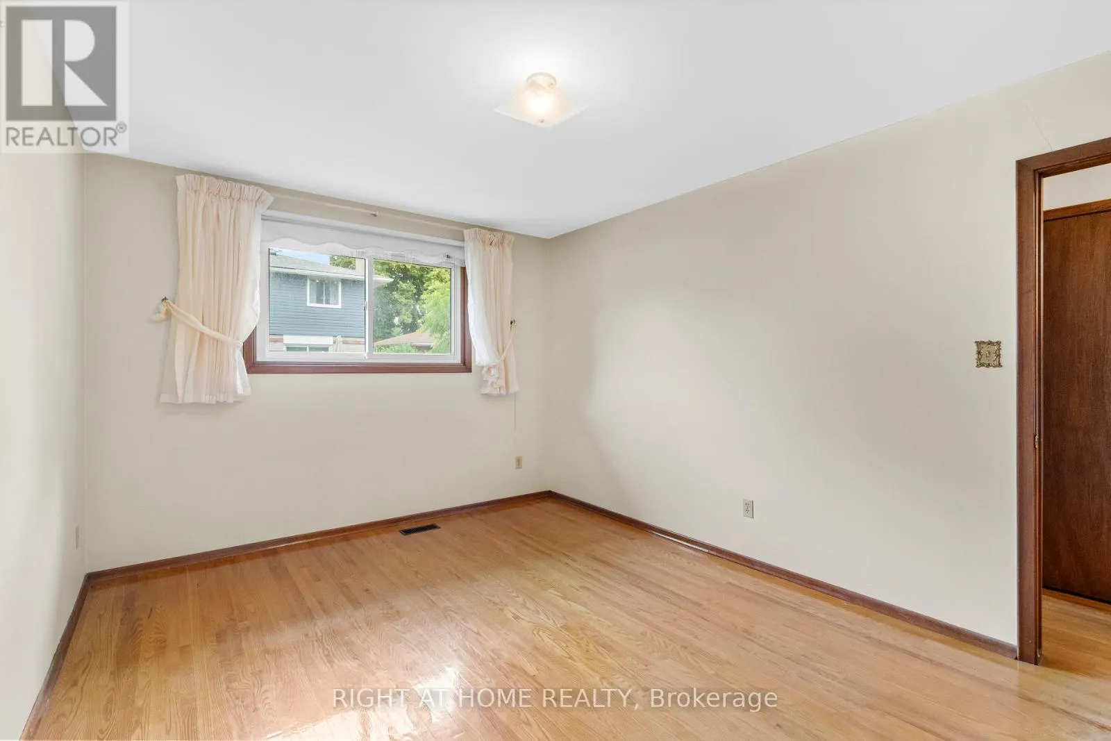 662 WEST 5TH STREET