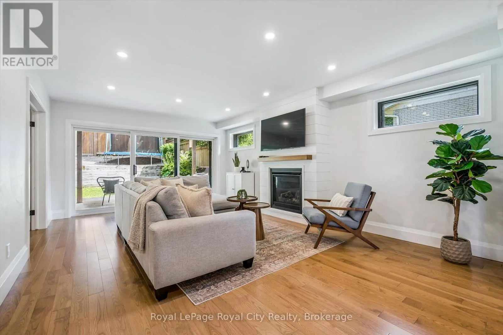 54 FORBES AVENUE