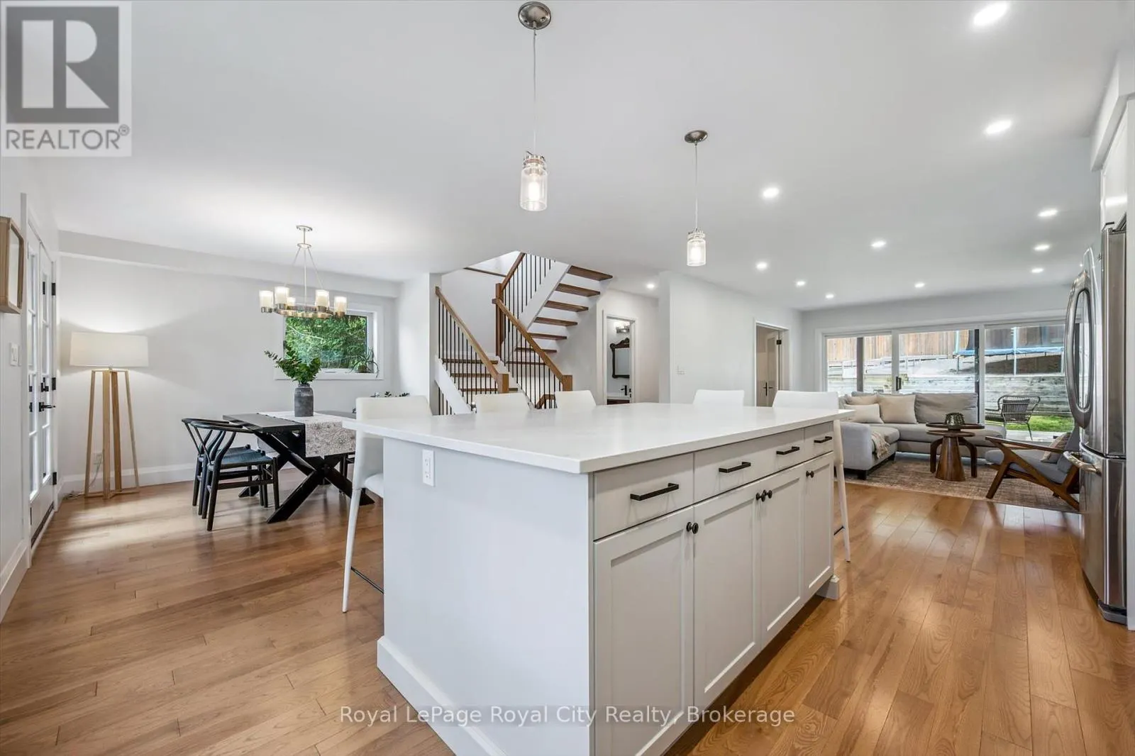 54 FORBES AVENUE