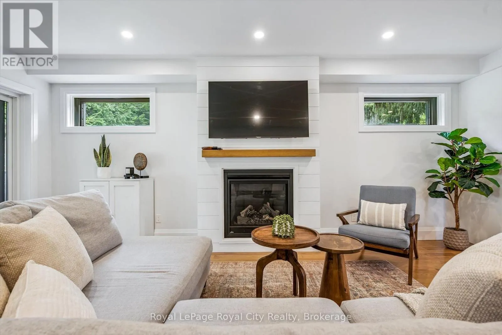 54 FORBES AVENUE