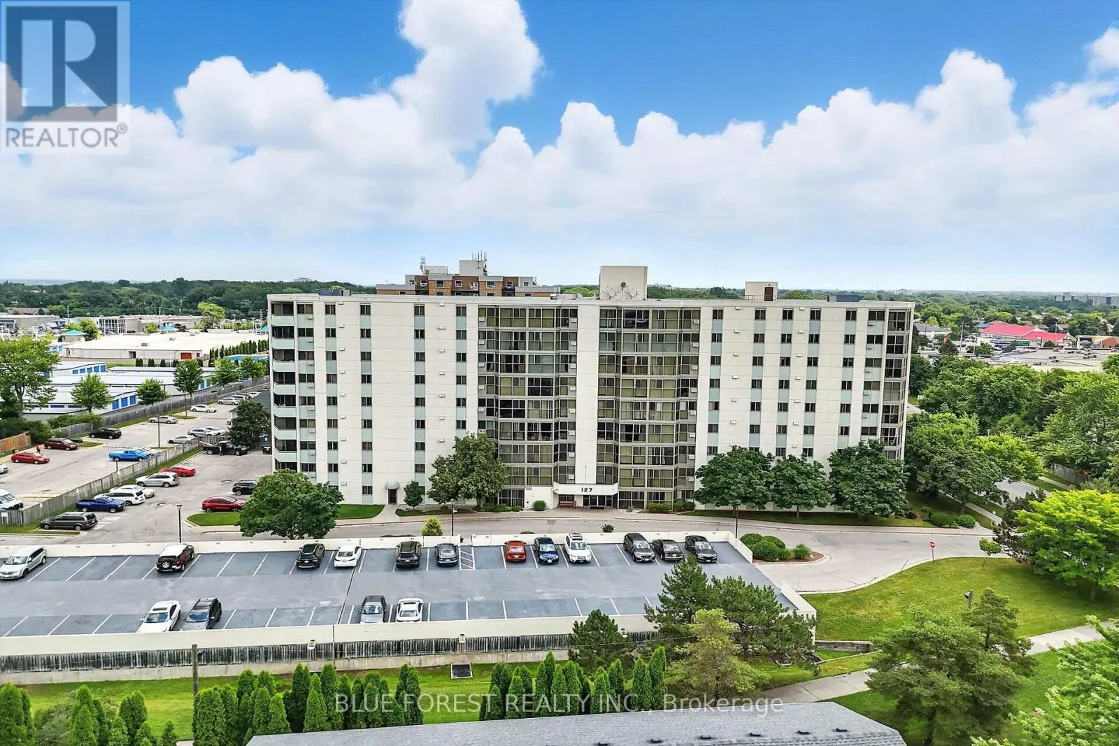 909 - 127 BELMONT DRIVE, #909