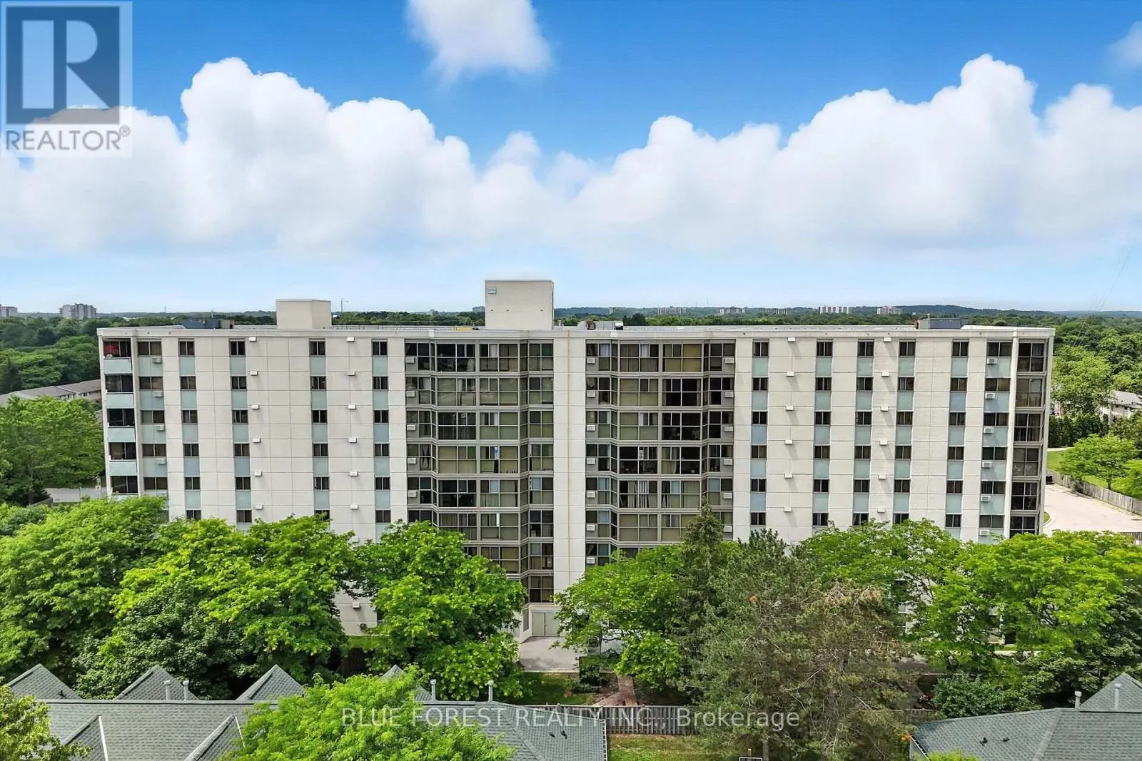 909 - 127 BELMONT DRIVE, #909