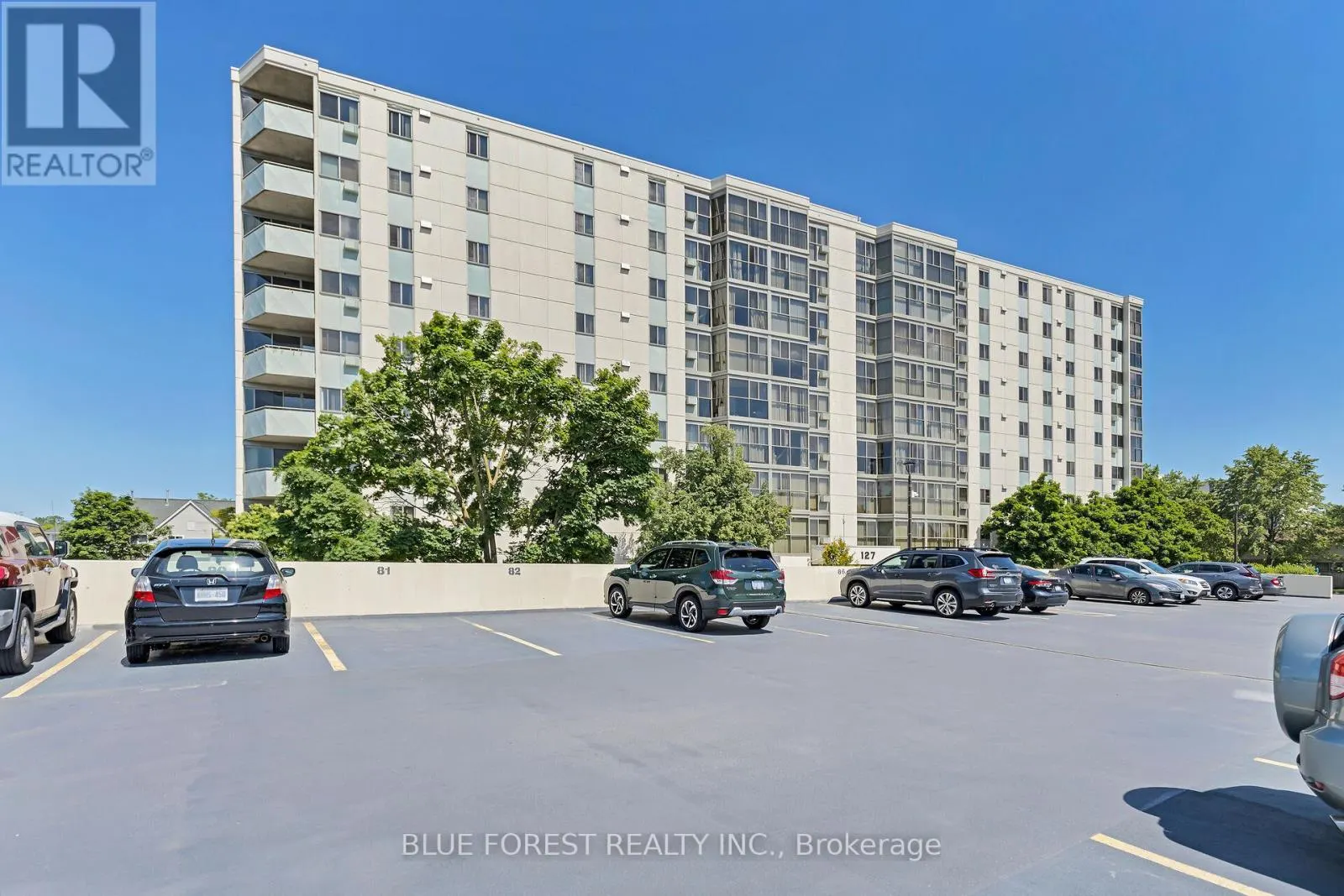 909 - 127 BELMONT DRIVE, #909
