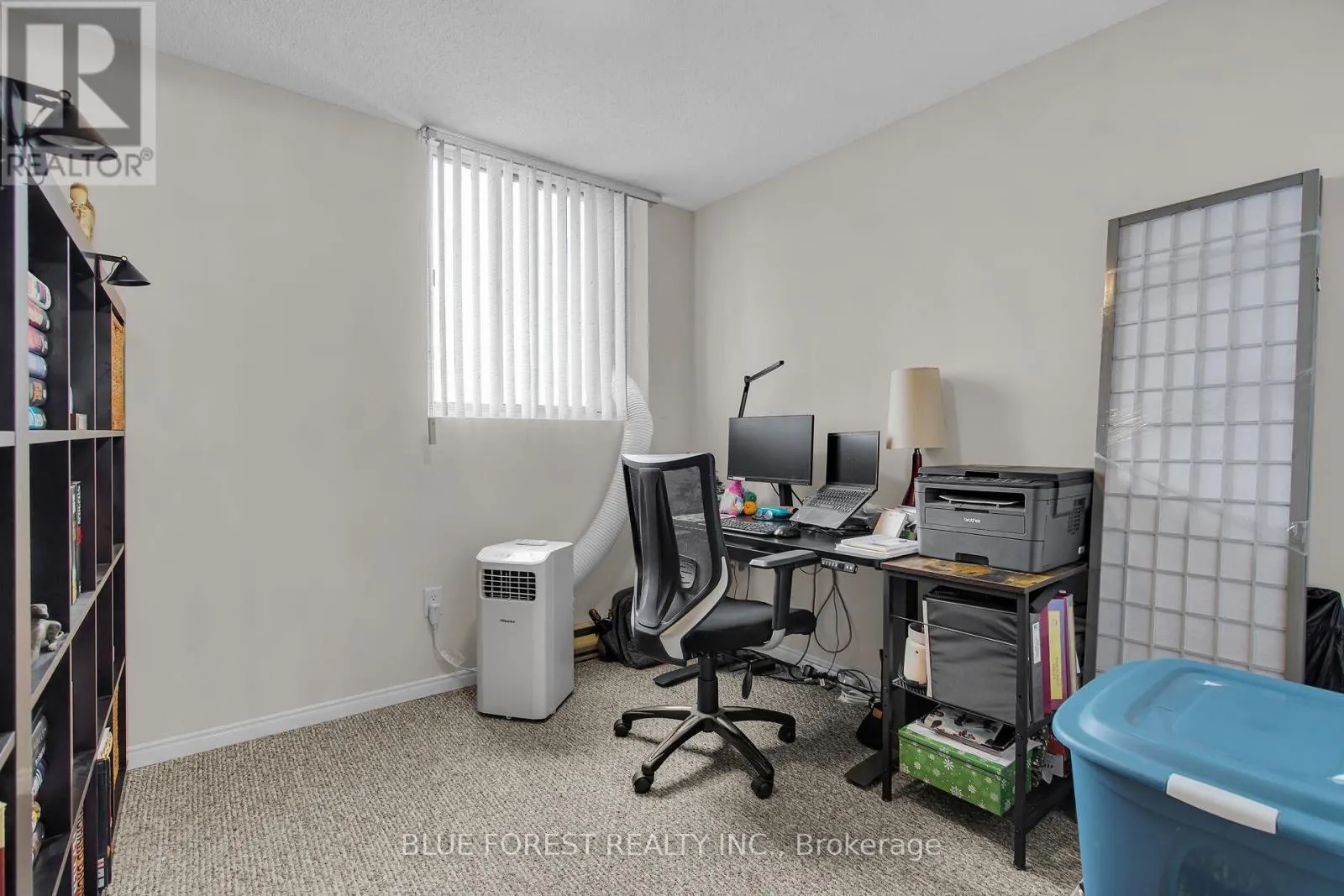 909 - 127 BELMONT DRIVE, #909