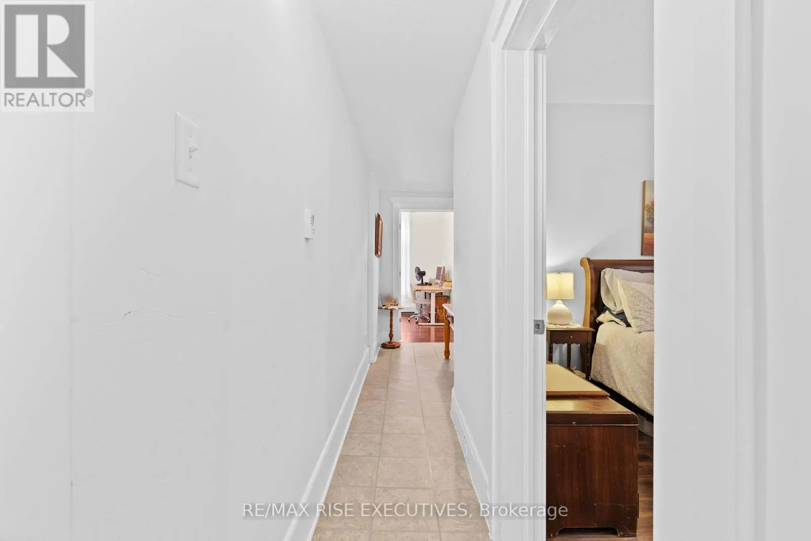 73 KING STREET E