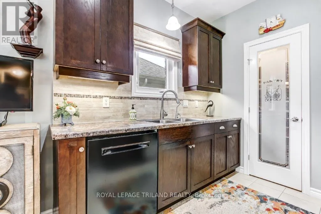 20 ENSLEY PLACE