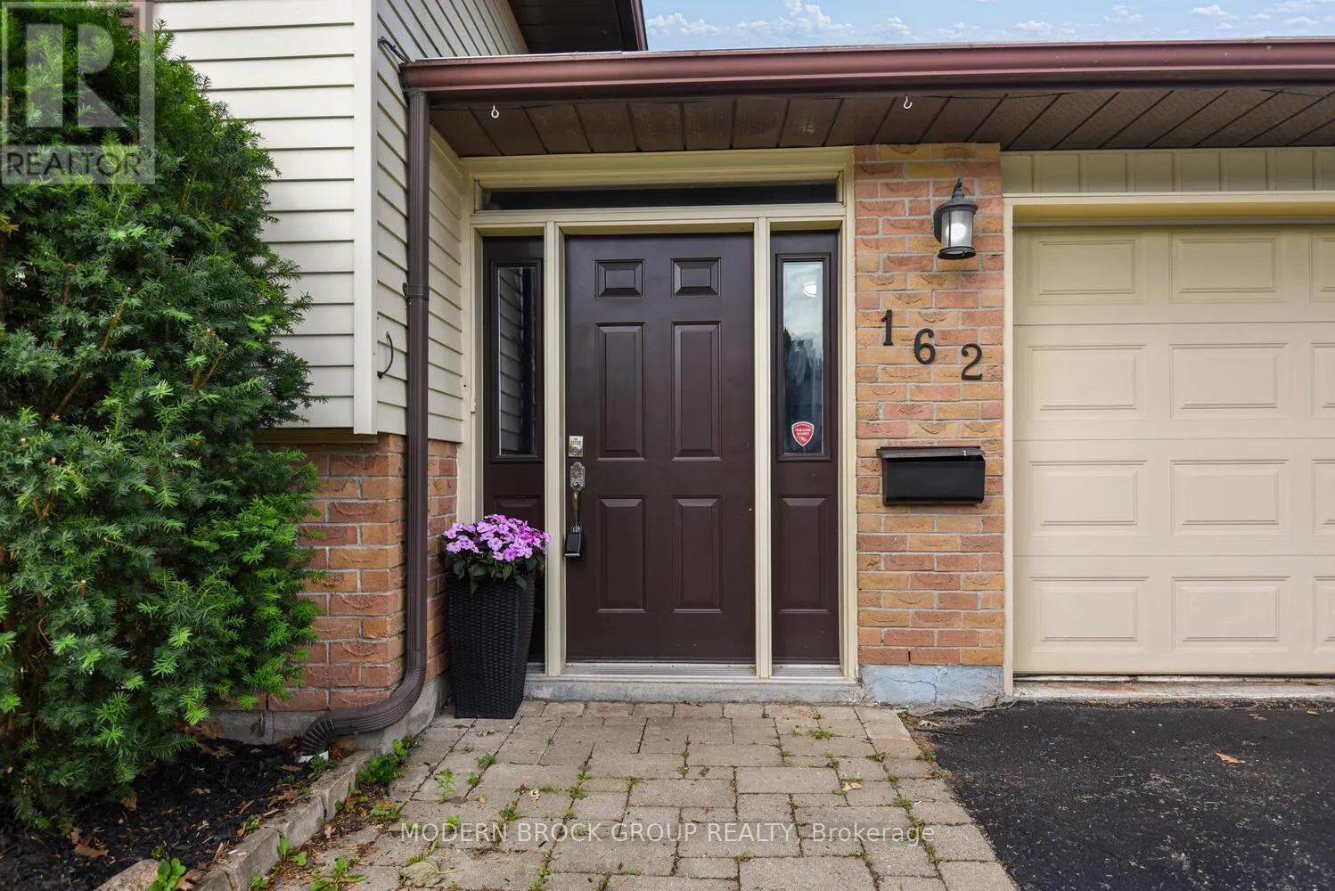 162 DANA STREET