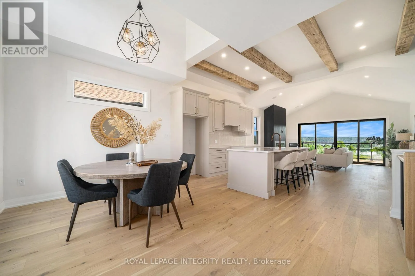 2 - 29 WHITTLERS COVE LANE