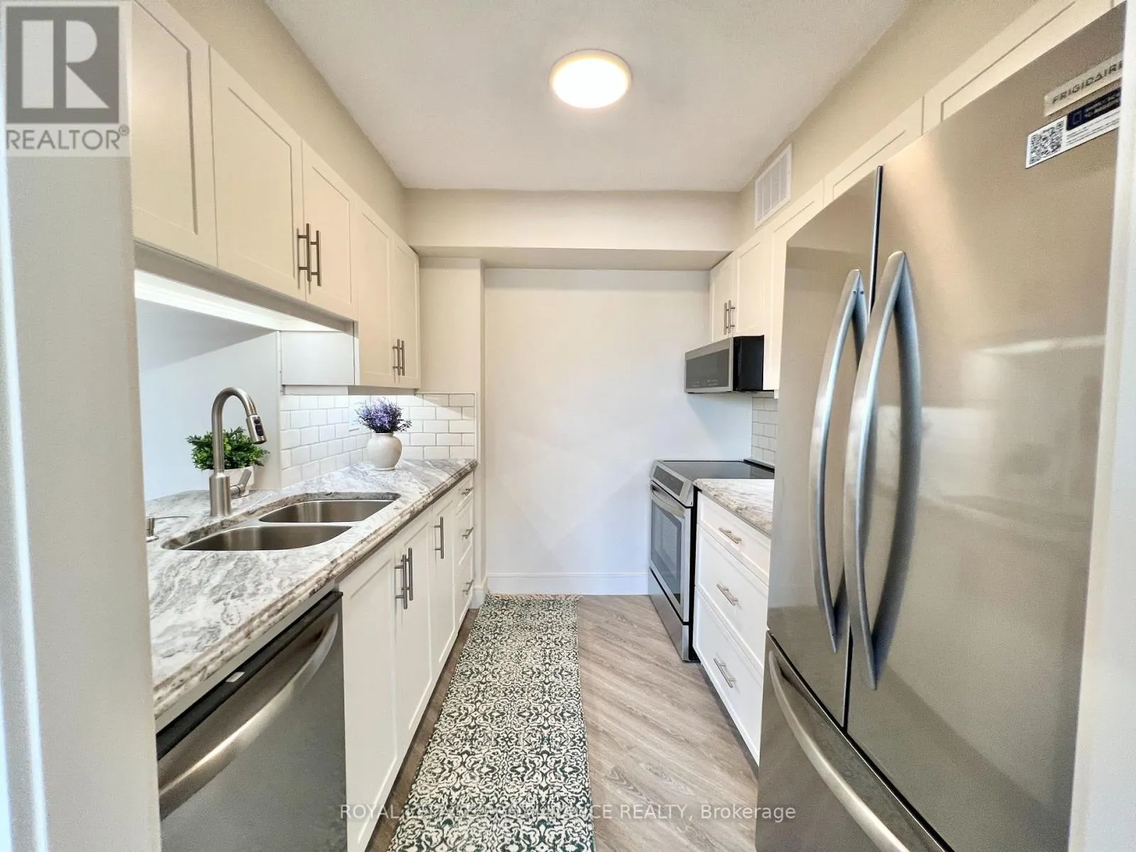 604 - 344 FRONT STREET, #604