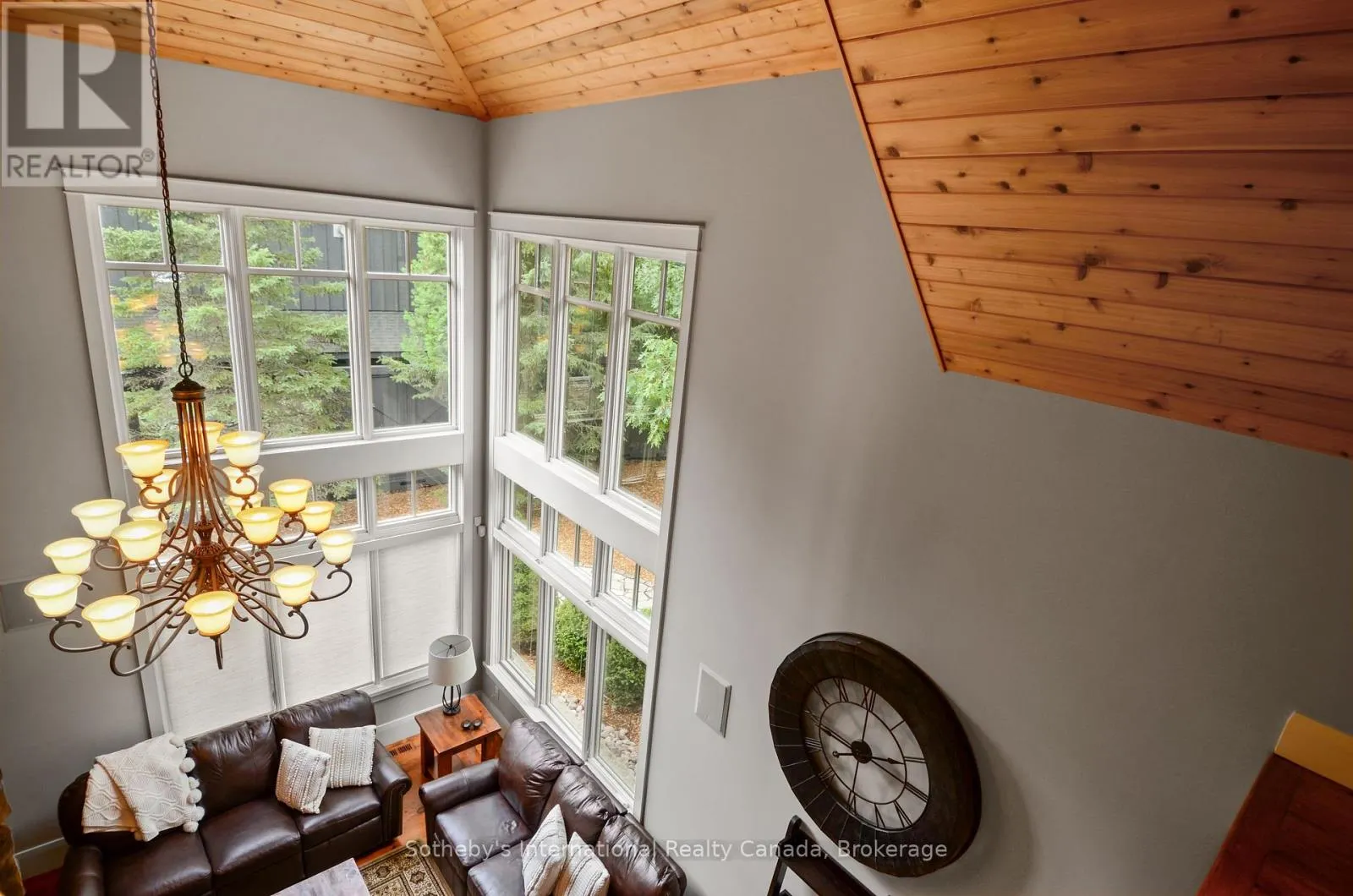 108 HEMLOCK COURT