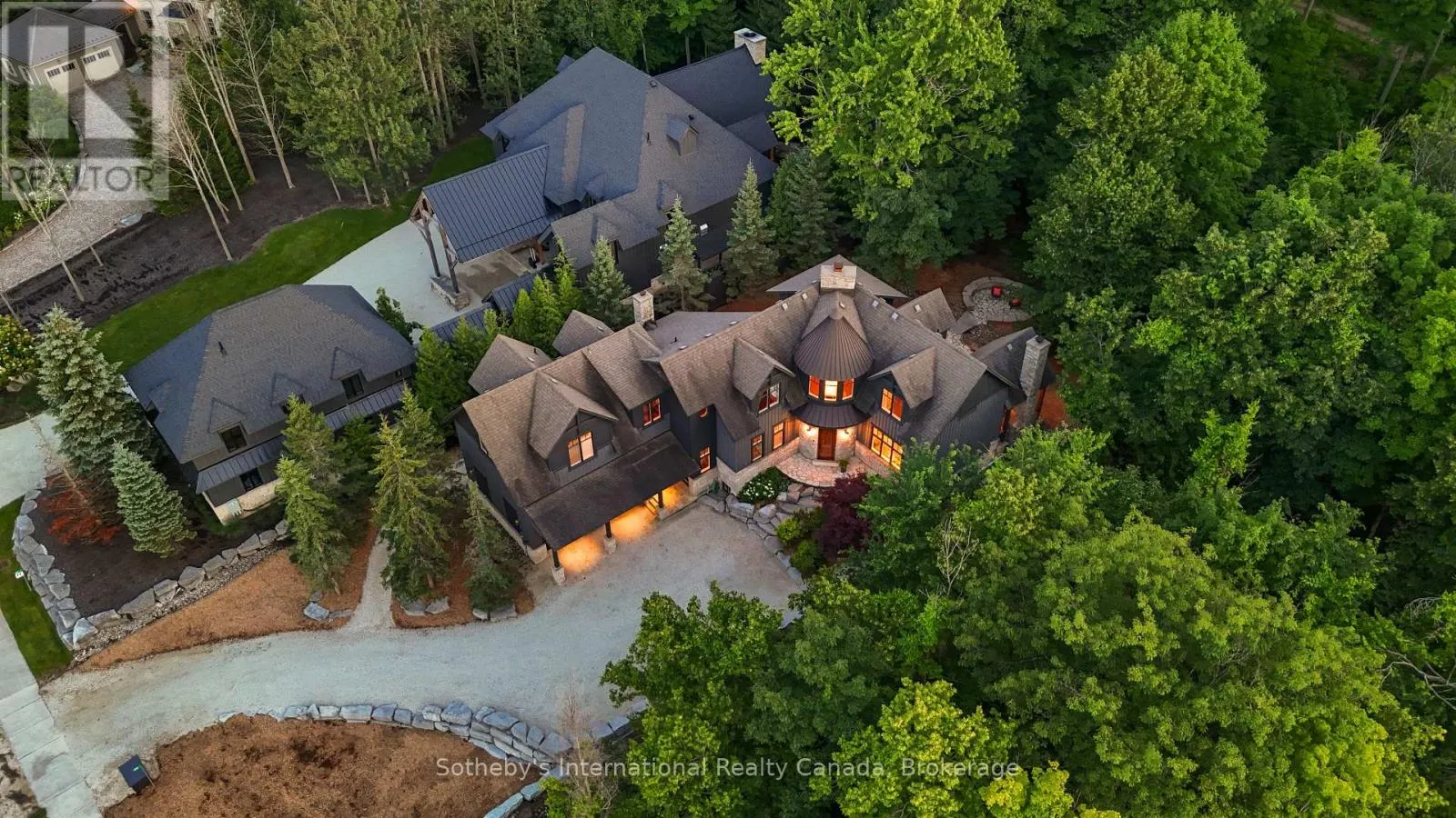 108 HEMLOCK COURT
