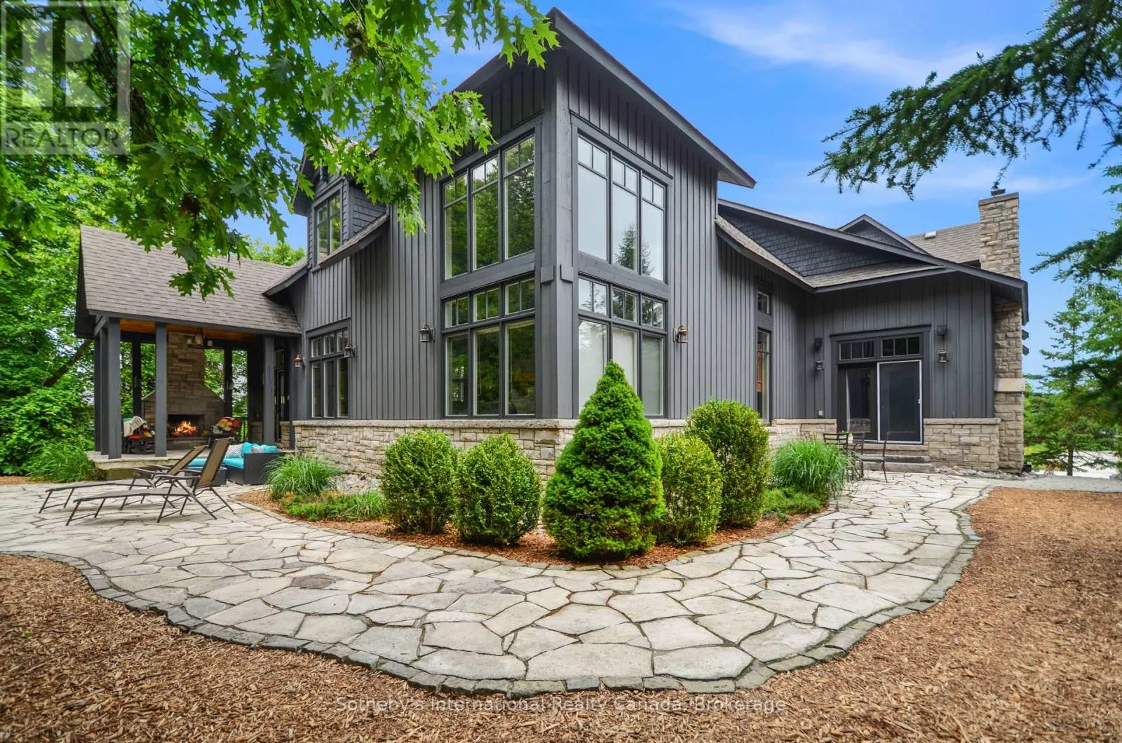 108 HEMLOCK COURT