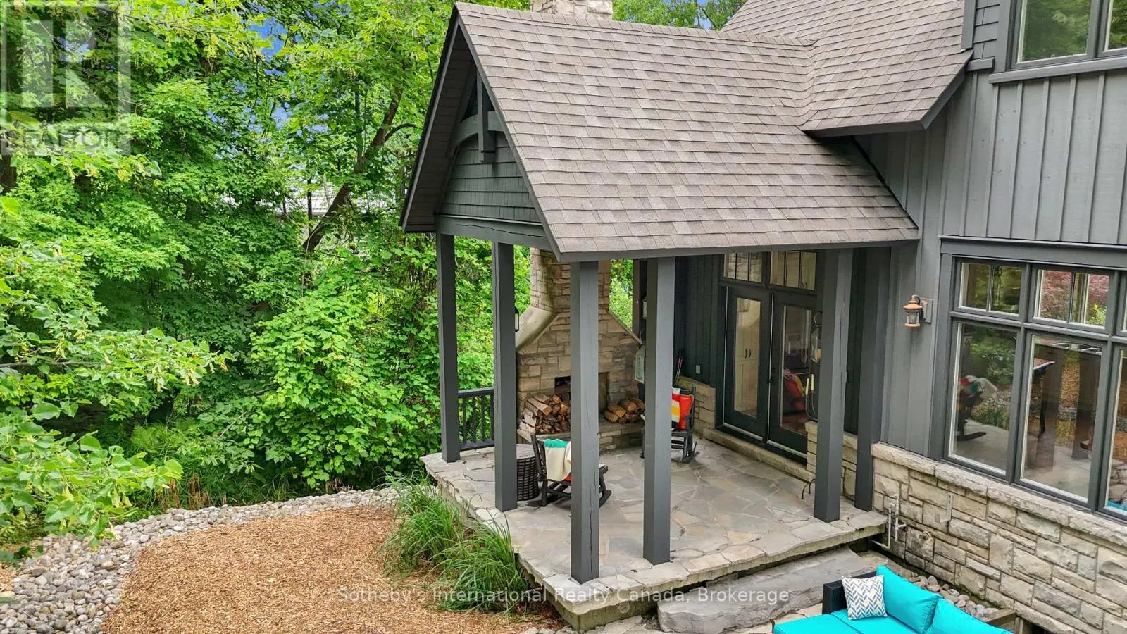 108 HEMLOCK COURT