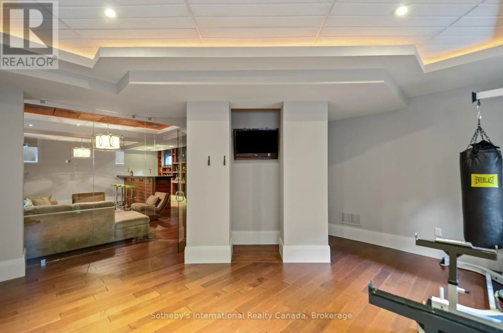 108 HEMLOCK COURT