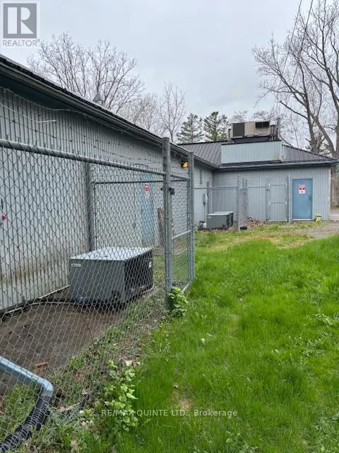 911-913 COUNTY ROAD 13
