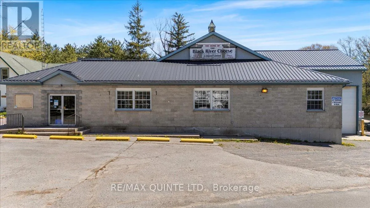 911-913 COUNTY ROAD 13