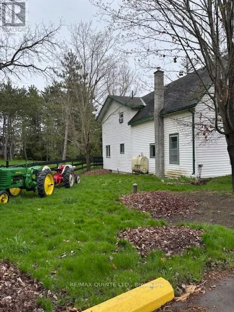 911-913 COUNTY ROAD 13