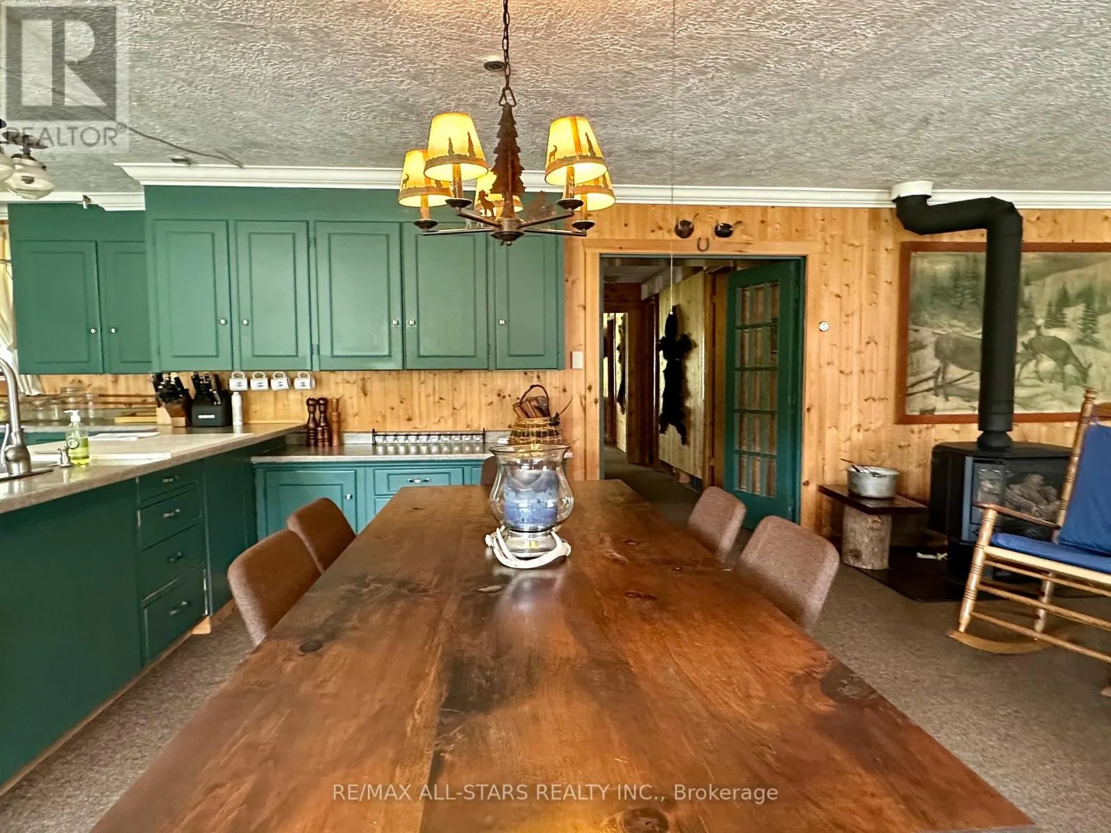 380 LEDGE ROAD