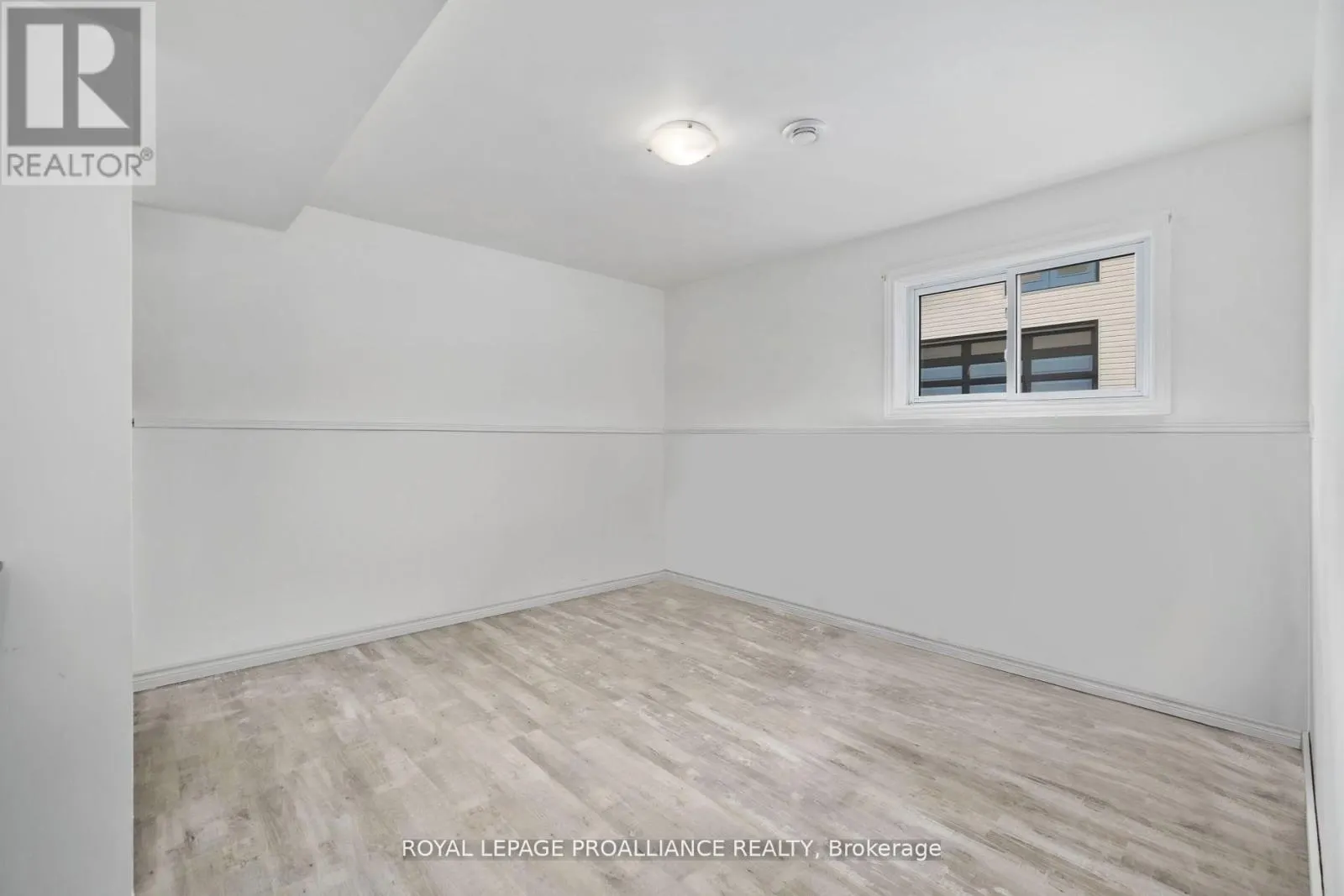 22 BUTLER STREET W