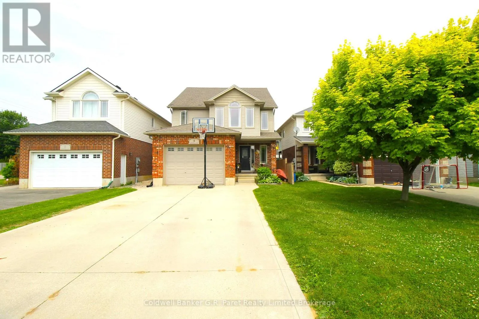 4 LANGRELL AVENUE