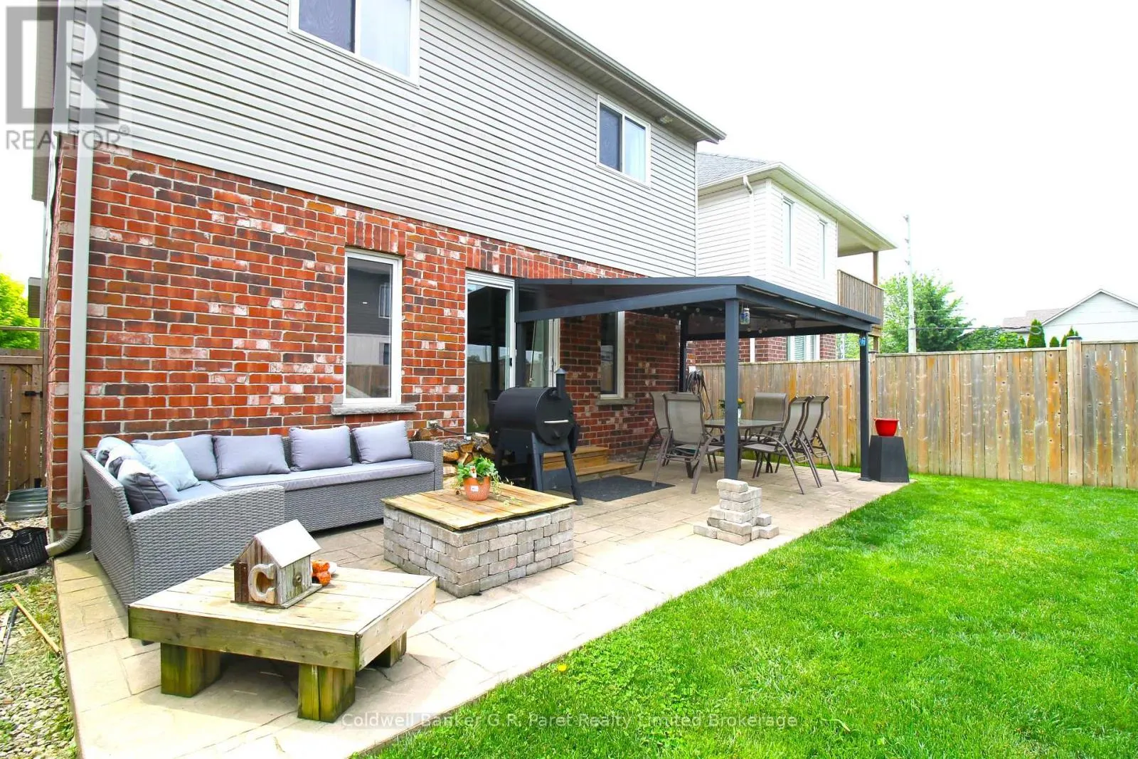 4 LANGRELL AVENUE